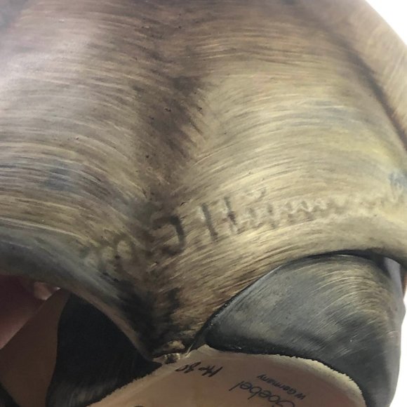 Hummel Boy and Girl with Umbrella 1957 - Picture 12 of 15